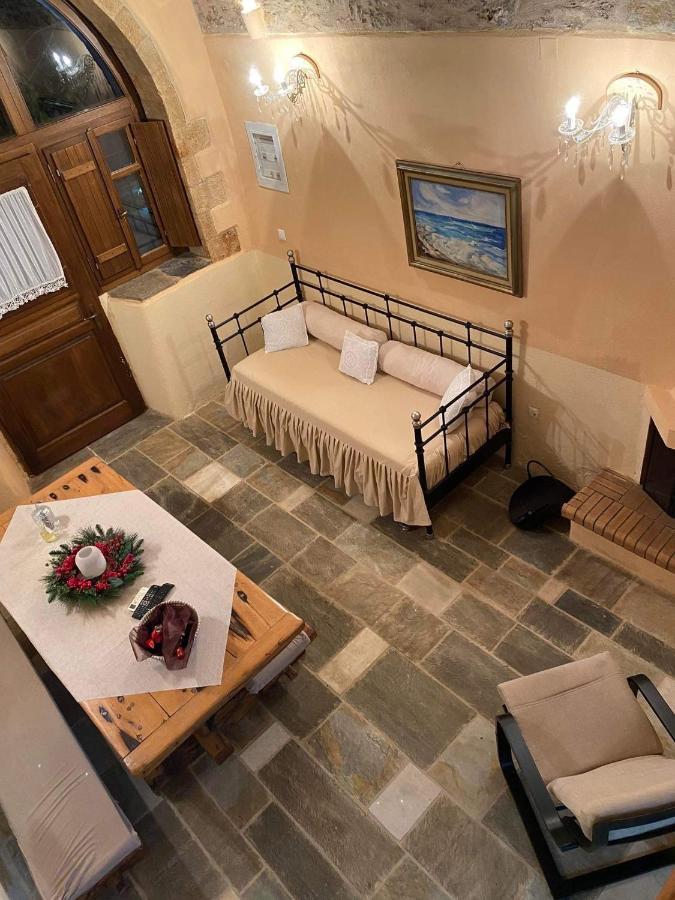 מונמבאסיה Guesthousekamara מראה חיצוני תמונה