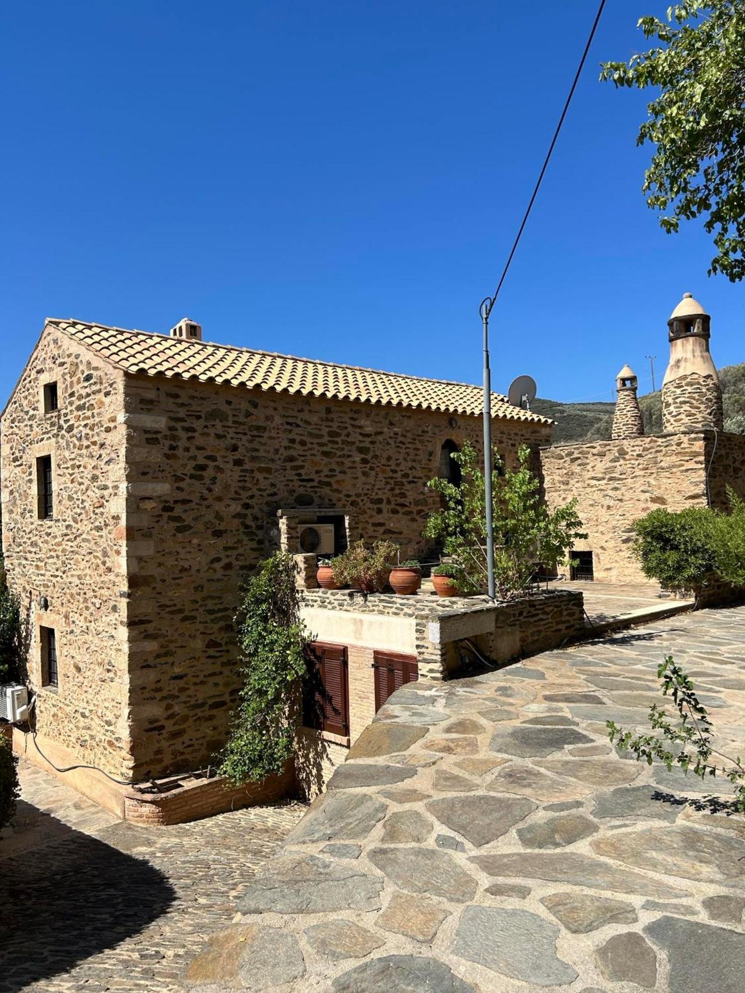 מונמבאסיה Guesthousekamara מראה חיצוני תמונה
