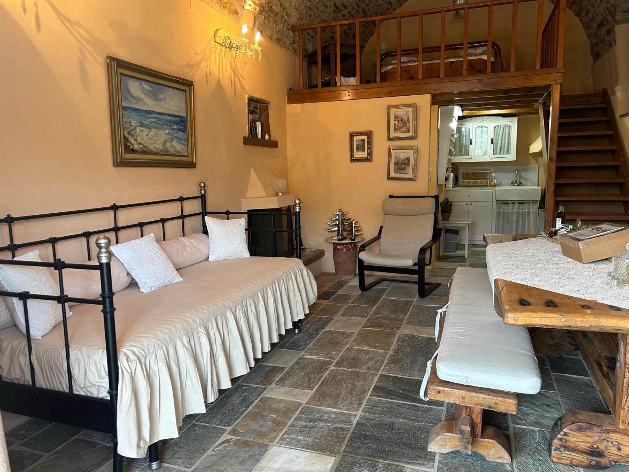 מונמבאסיה Guesthousekamara מראה חיצוני תמונה