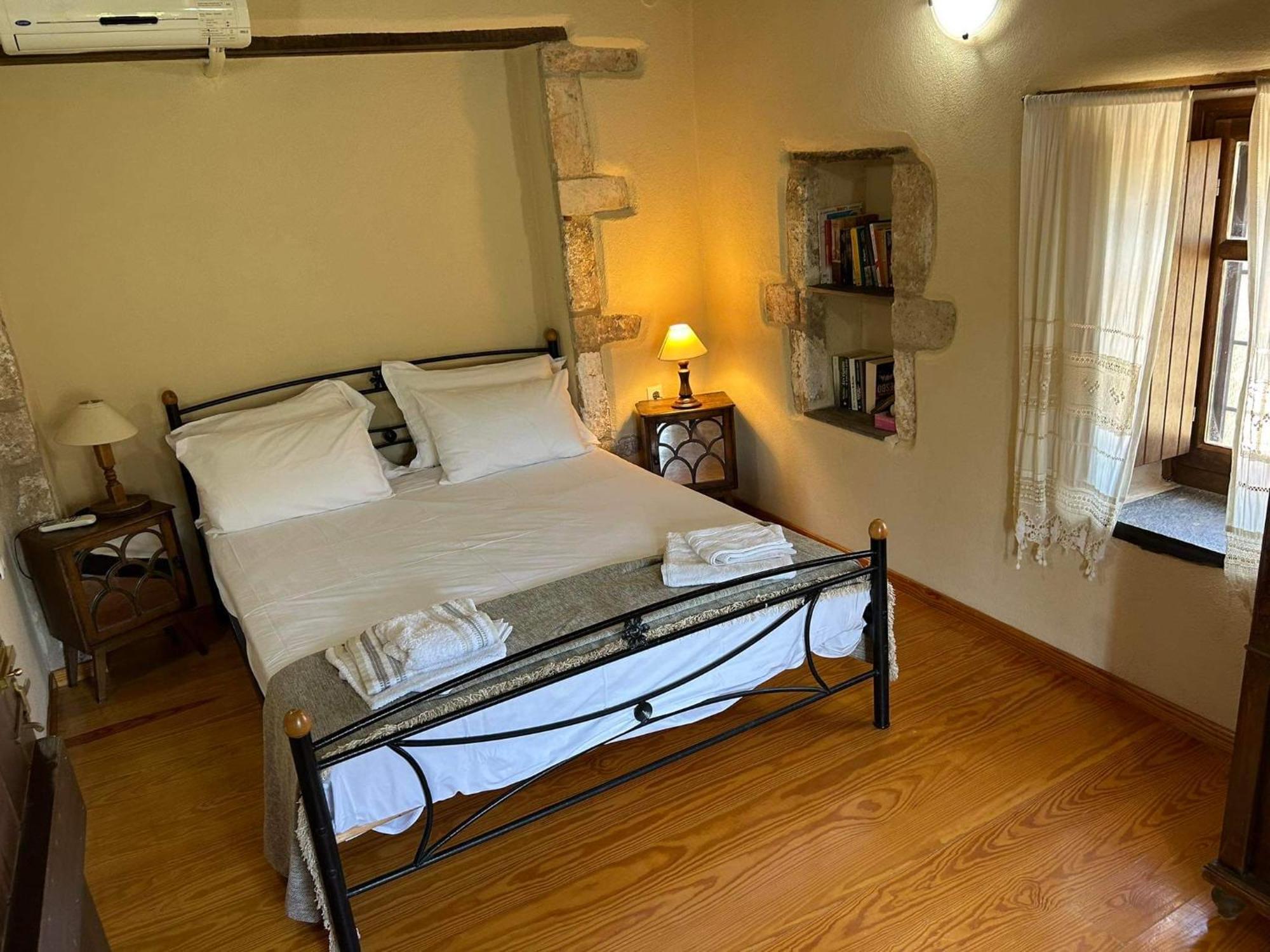 מונמבאסיה Guesthousekamara מראה חיצוני תמונה